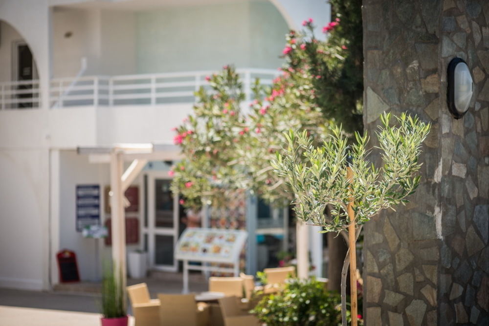 Essential Summer (Adults Only) Faliraki Bagian luar foto
